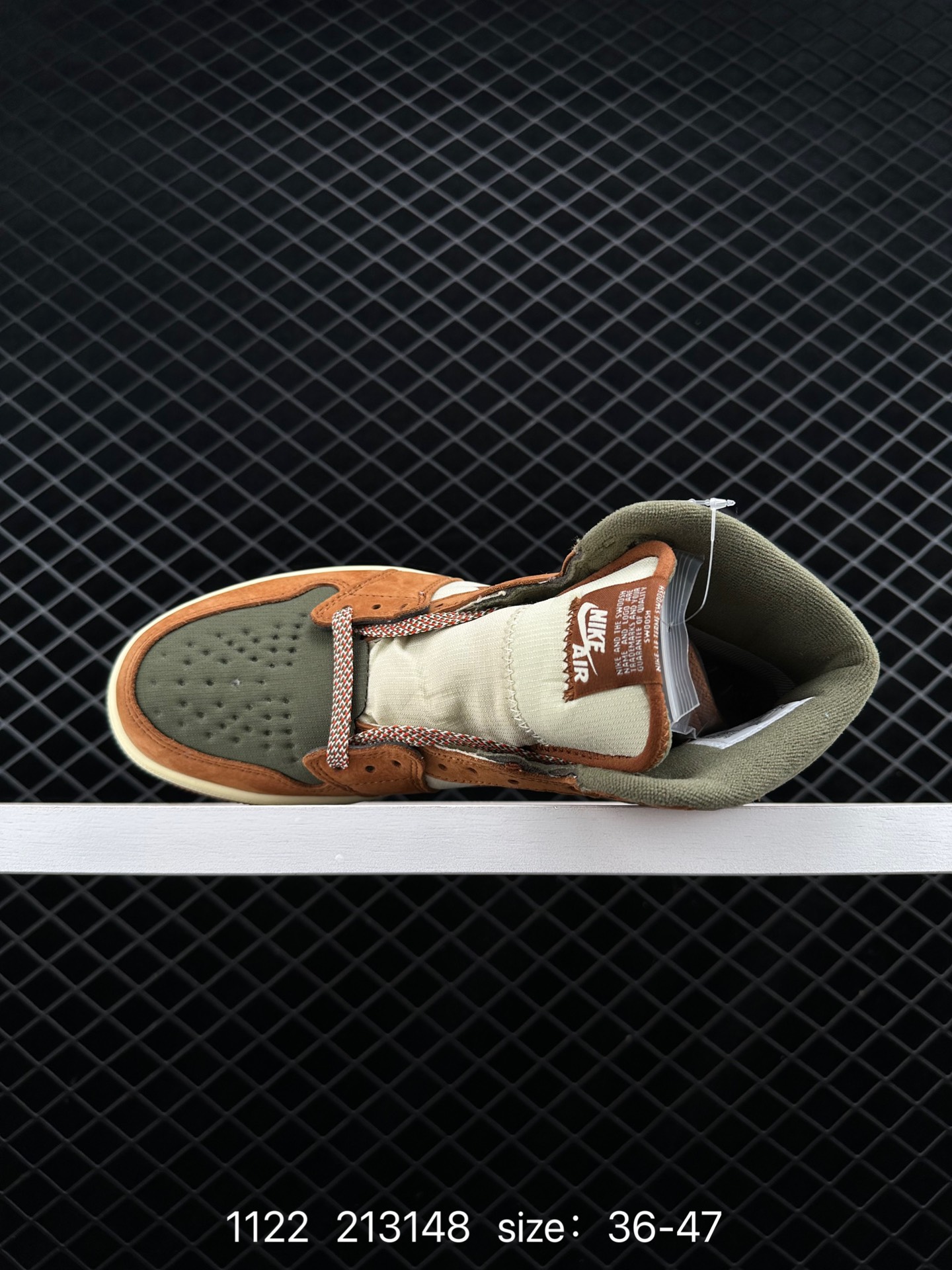 Nike Air Jordan 1 Retro High OG”Black/White“